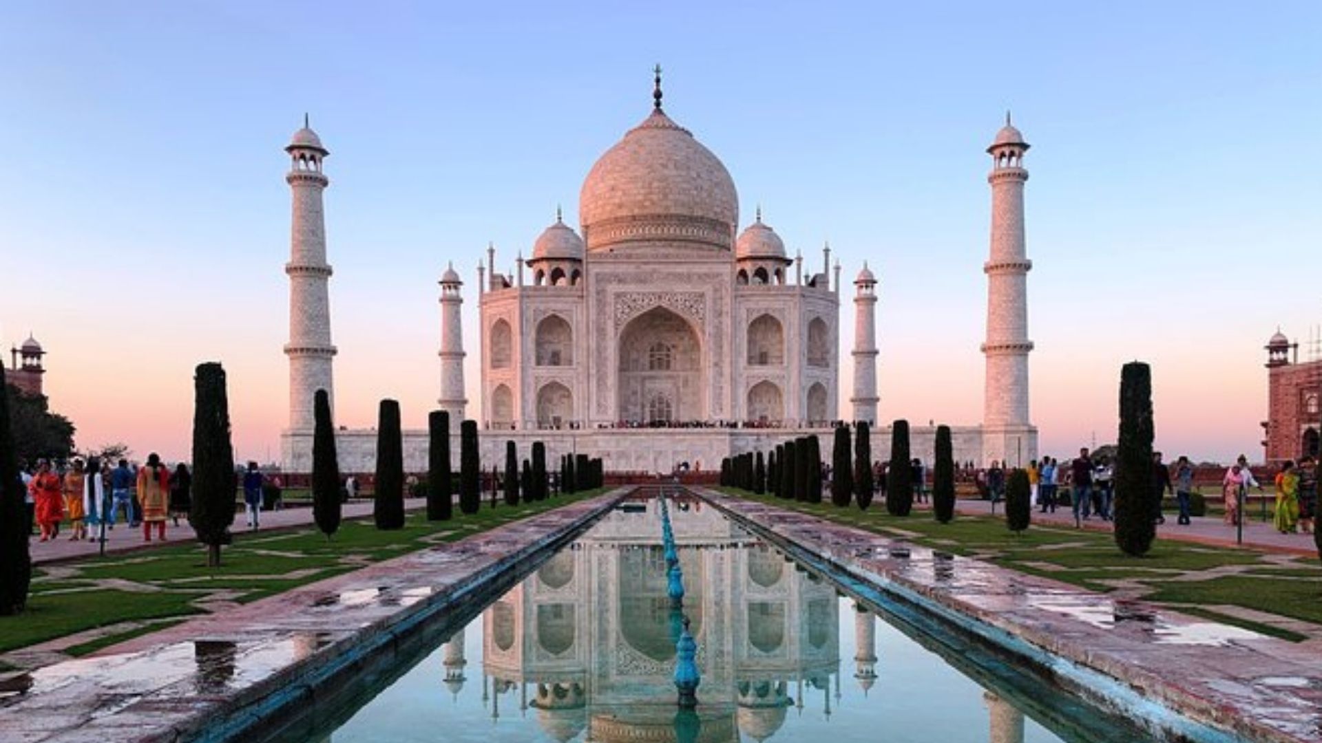 Agra-Taj-mahal-Cosima-Holidays-India